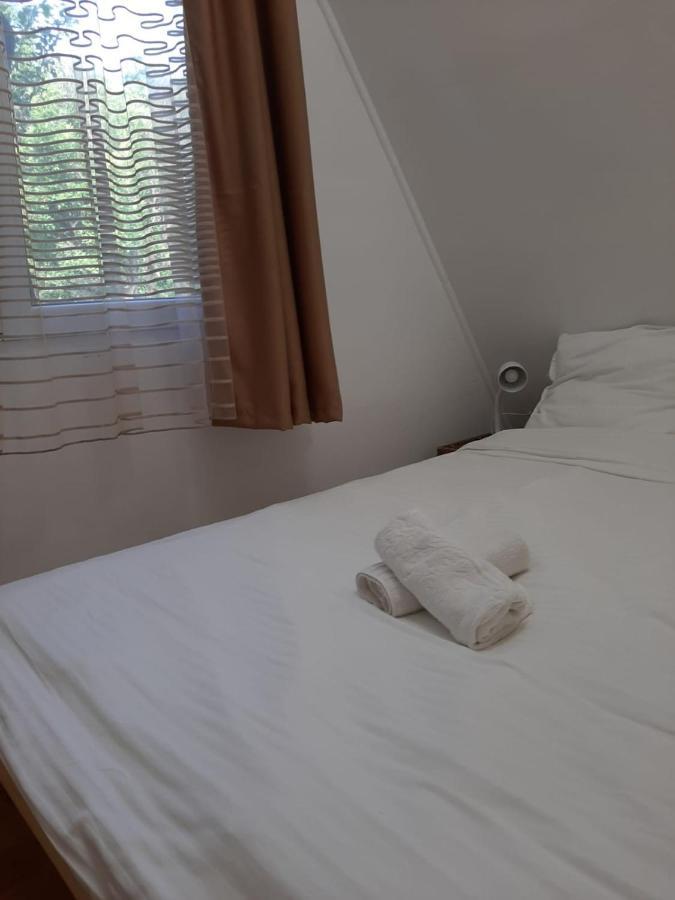 Cabana Din Livada Pucioasa 외부 사진